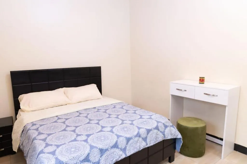 Rise Apartmenrt Καμπάλα